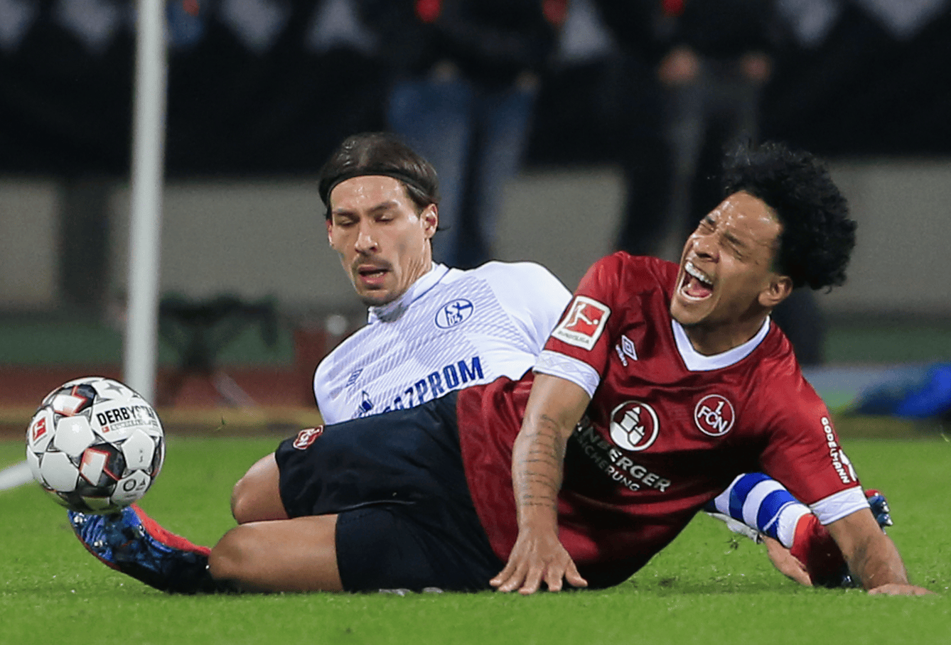 多米体育APP-沙尔克队主帅